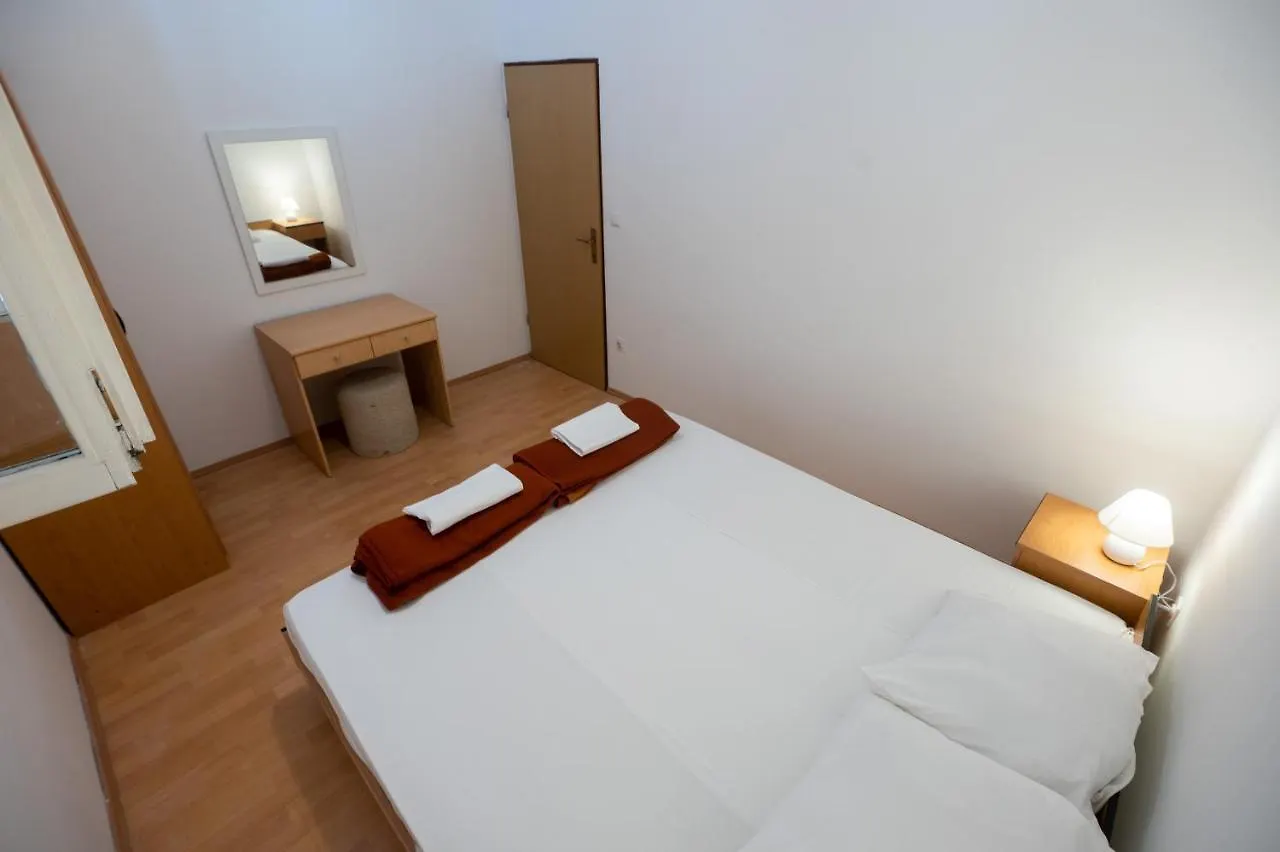 Four Olives Appartement Turanj