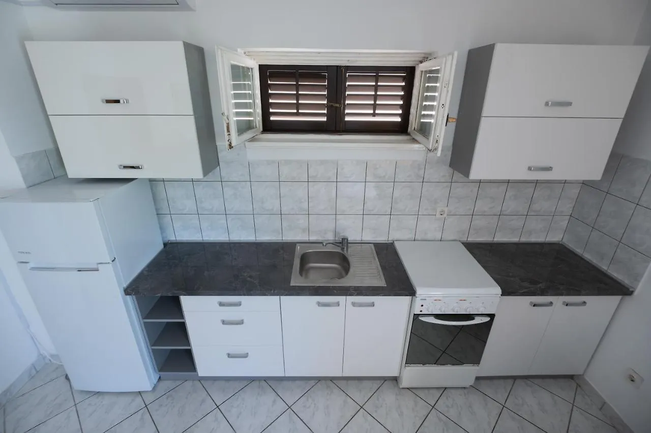 Four Olives Appartement Turanj
