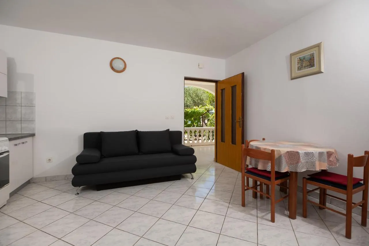 Four Olives Appartement Turanj