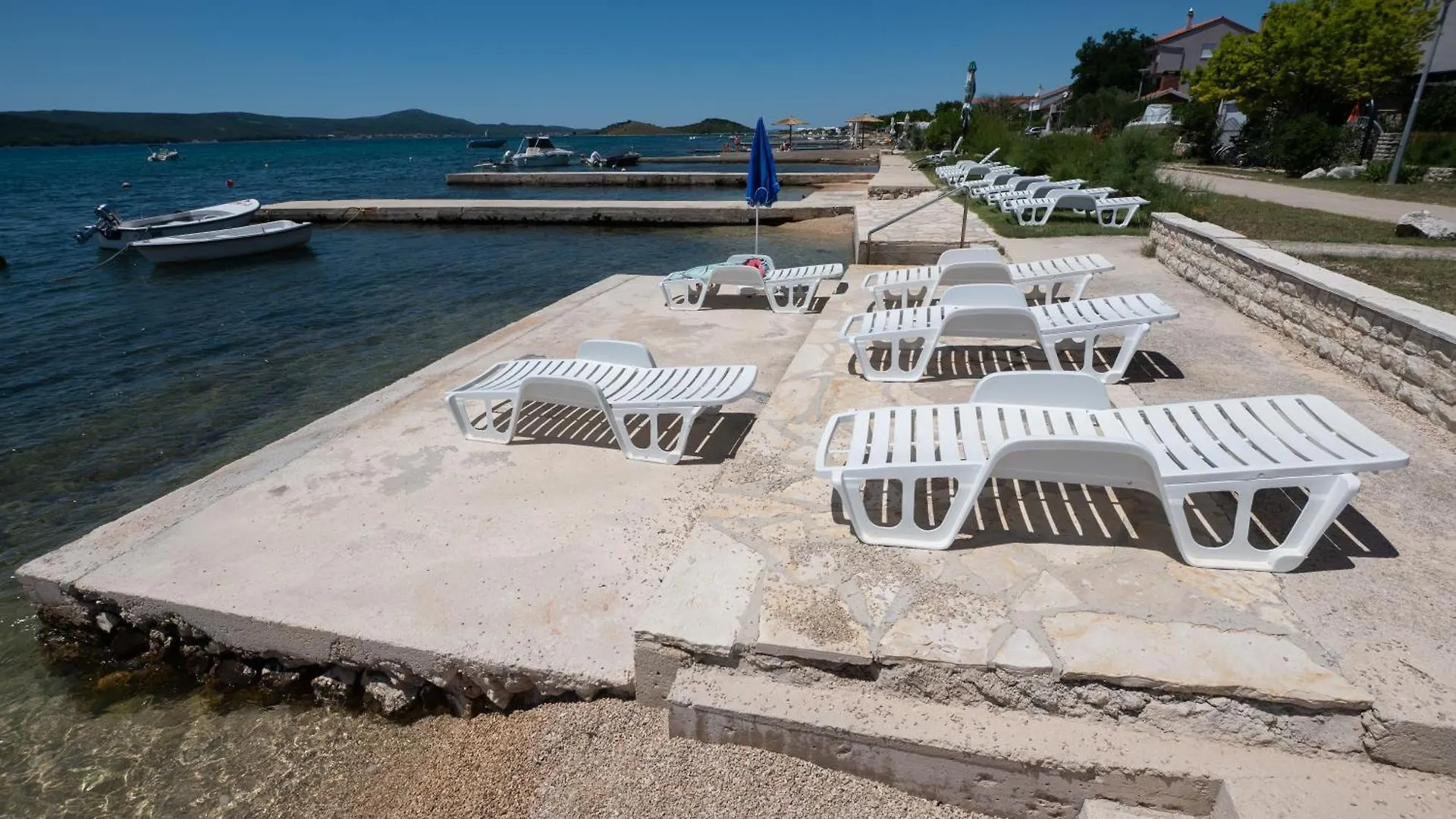 Four Olives Appartement Turanj 0*,  Kroatië