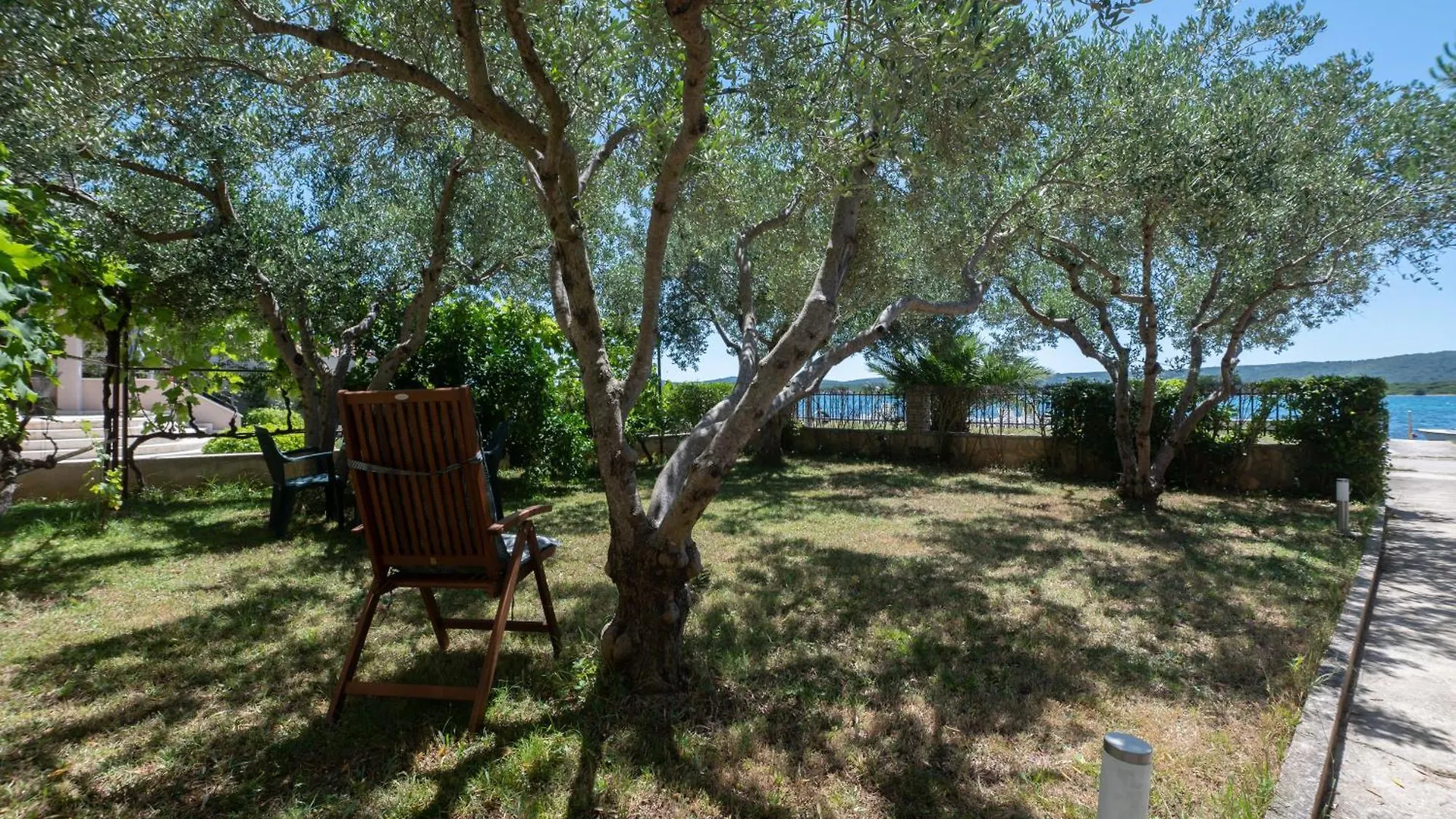Four Olives Appartement Turanj